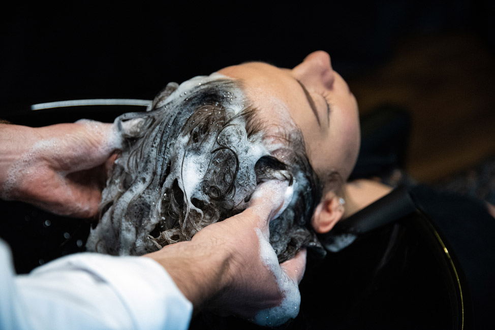 Friseur Reutlingen Davines Shampoo Haarwäsche